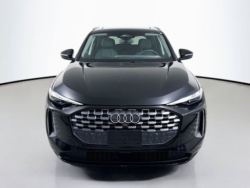 Certified 2025 Audi Q5 Premium w/ Convenience Package image 6