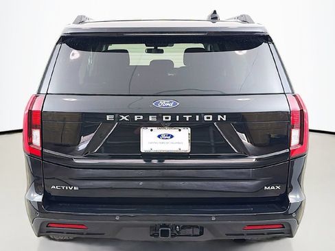 Used 2025 Ford Expedition Max Active AWD/4WD image 14