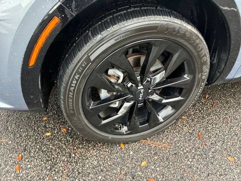Used 2022 Kia Sorento SX AWD/4WD image 11