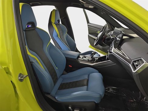 Used 2023 BMW M3 Competition w/ Executive Package image 11