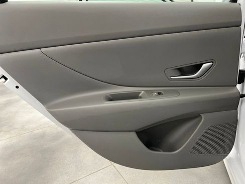 Used 2024 Hyundai Elantra SEL image 14