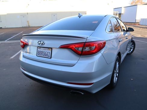 Used 2017 Hyundai Sonata SE image 19