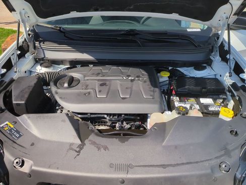 Used 2022 Jeep Cherokee Latitude w/ Sun & Sound Group image 31