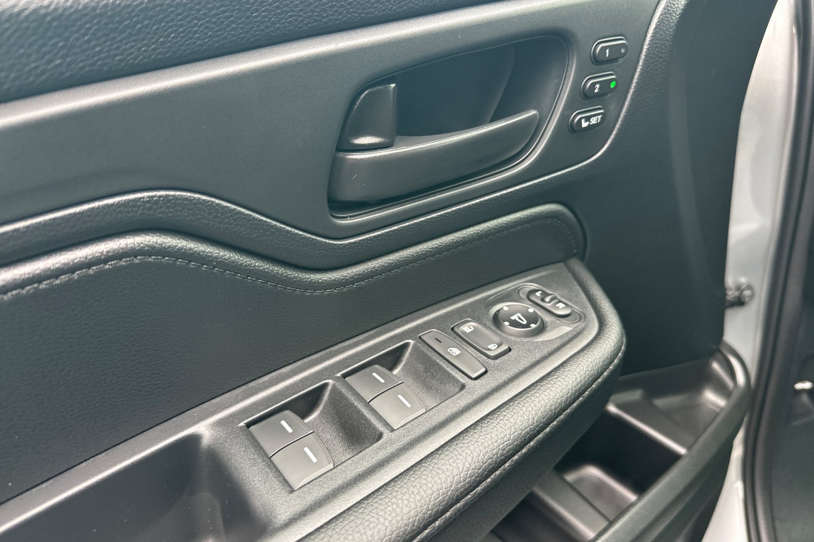 New 2027 Honda Odyssey EX-L image 8
