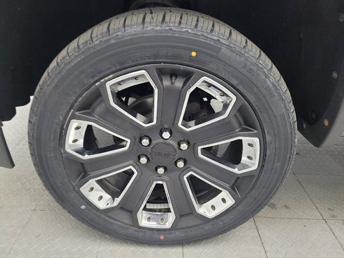 Used 2016 GMC Sierra 1500 SLT w/ SLT Preferred Package AWD/4WD image 31
