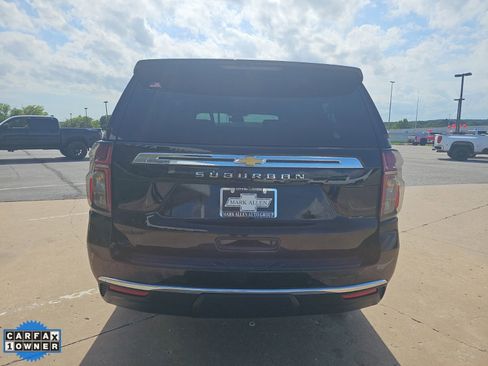 Used 2024 Chevrolet Suburban LT AWD/4WD image 5
