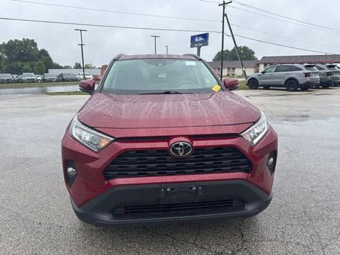 Used 2021 Toyota RAV4 XLE Premium AWD/4WD image 8