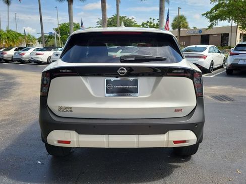 Used 2025 Nissan Kicks SR FWD image 5