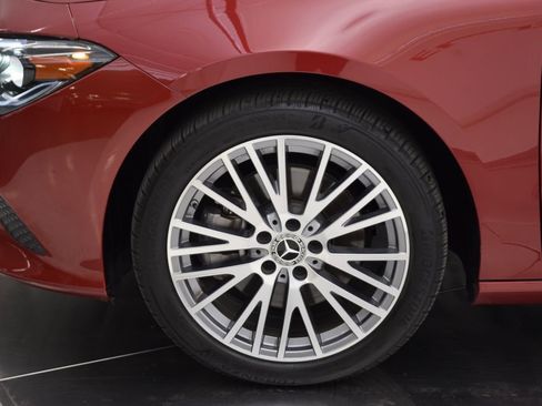 Used 2023 Mercedes-Benz CLA 250 image 12