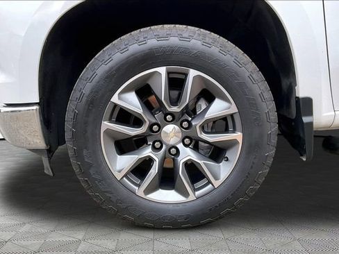 Used 2023 Chevrolet Silverado 1500 LT image 21