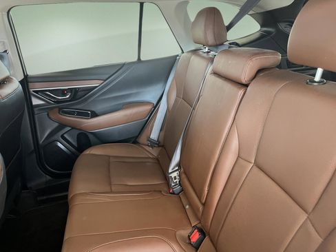 Used 2021 Subaru Outback Touring AWD/4WD image 15