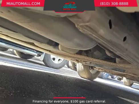 Used 2013 Chevrolet Suburban LT image 14