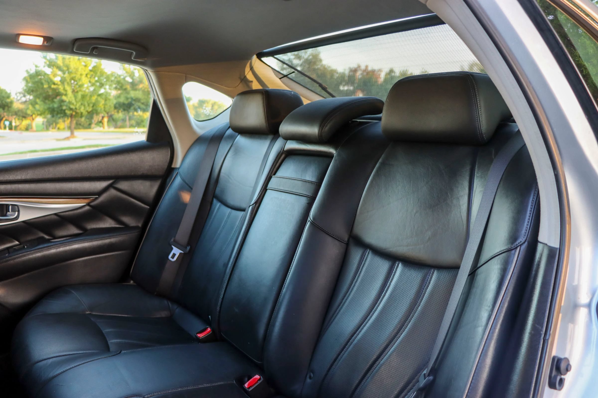 Used 2013 INFINITI M37 w/ Premium Pkg RWD image 17