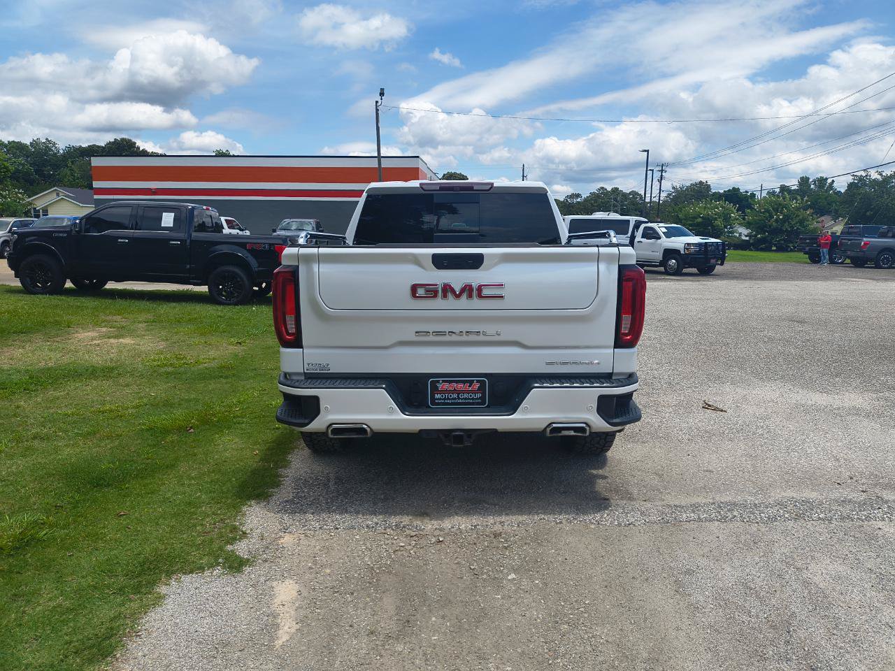 Used 2019 GMC Sierra 1500 Denali w/ Denali Ultimate Package AWD/4WD image 7