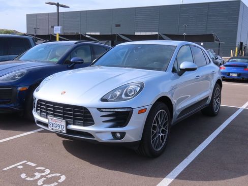 Used 2018 Porsche Macan image 2