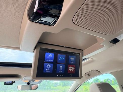 Used 2018 Honda Odyssey Touring image 12