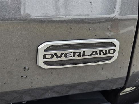 Used 2020 Jeep Gladiator Overland w/ Popular Equipment Package image 17