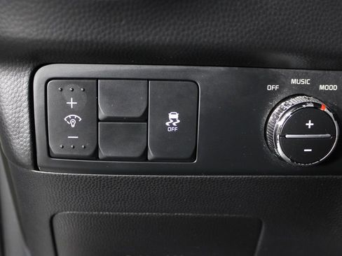 Used 2017 Kia Soul + w/ Audio Package image 20