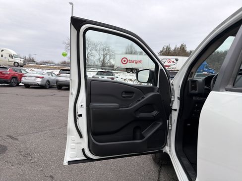 Used 2022 Nissan Frontier S w/ Technology Package image 10