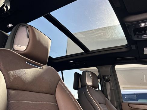 New 2026 GMC Yukon XL Denali Ultimate AWD/4WD image 17