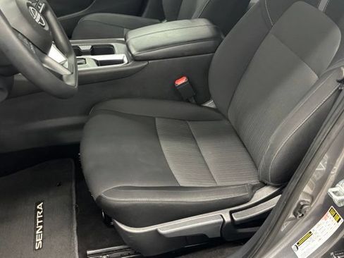 Used 2024 Nissan Sentra SV FWD image 12