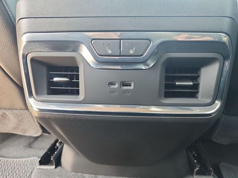 Certified 2025 GMC Sierra 1500 Denali w/ Denali Reserve Package AWD/4WD image 19