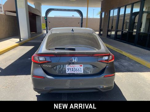 Used 2024 Honda Civic EX-L image 5