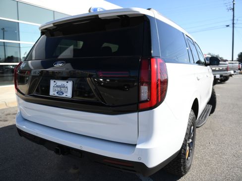 New 2026 Ford Expedition Tremor image 5