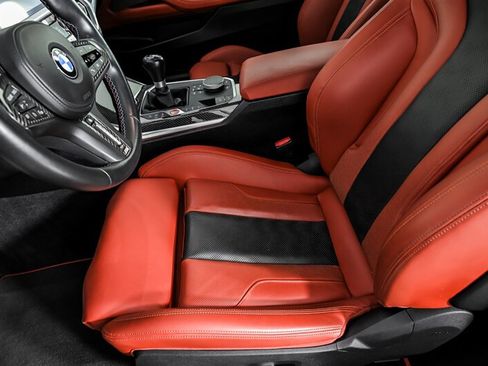 Used 2022 BMW M4 Coupe w/ M Carbon Exterior Package RWD image 17