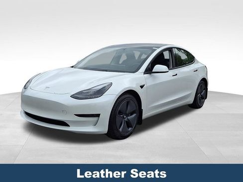 Used 2023 Tesla Model 3 Standard Range RWD image 4