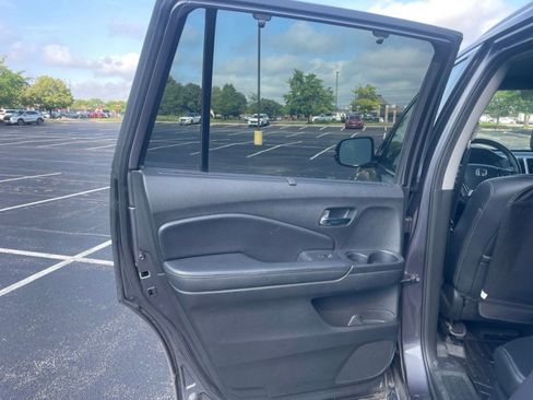 Used 2017 Honda Pilot Touring image 25