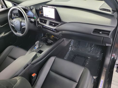 Certified 2025 Lexus UX 300h 300h image 17