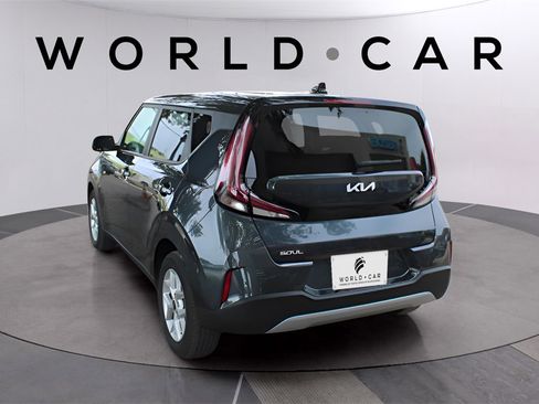 Used 2024 Kia Soul LX w/ Option Group 015 image 5