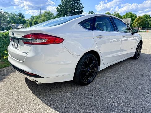 Used 2018 Ford Fusion S FWD image 4