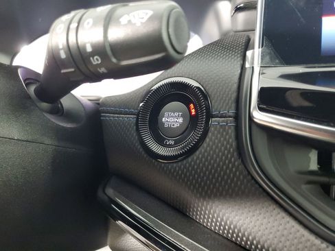 Used 2025 Jeep Compass Latitude w/ Altitude Special Edition image 23