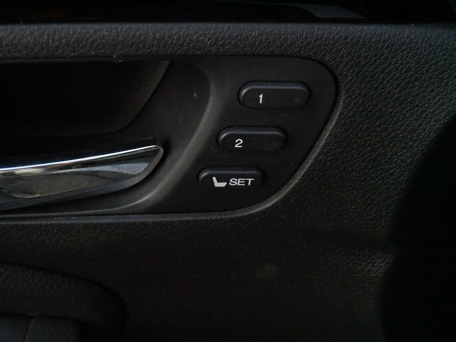 Used 2016 Honda Pilot Elite image 19