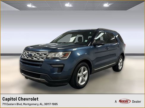 Used 2018 Ford Explorer XLT FWD image 1