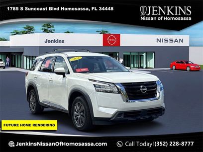 Certified 2022 Nissan Pathfinder SV