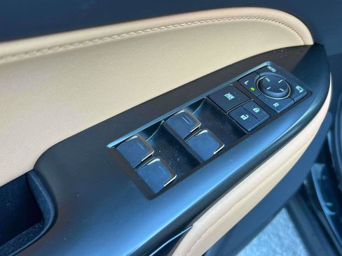 Used 2024 Lexus NX 350h AWD w/ Premium Package image 17