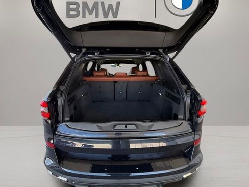Used 2022 BMW X5 M50i image 31