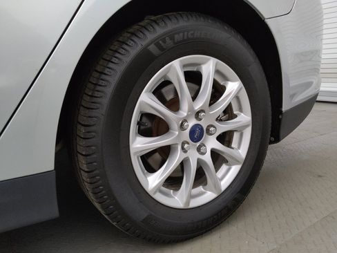Used 2015 Ford Fusion S FWD image 31
