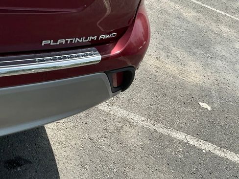 Used 2020 Toyota Highlander Platinum image 5