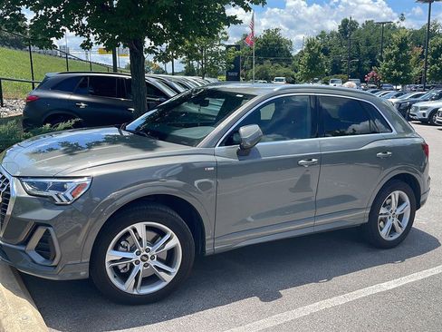 Used 2024 Audi Q3 2.0T Premium Plus AWD/4WD image 1