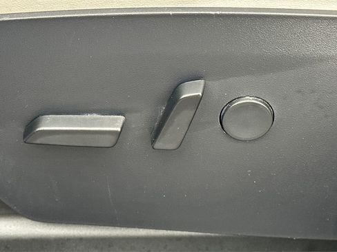 Used 2020 Tesla Model X Performance image 19