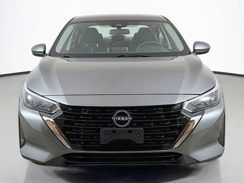 Used 2024 Nissan Sentra SV FWD image 11