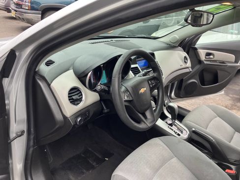 Used 2015 Chevrolet Cruze LT FWD image 21