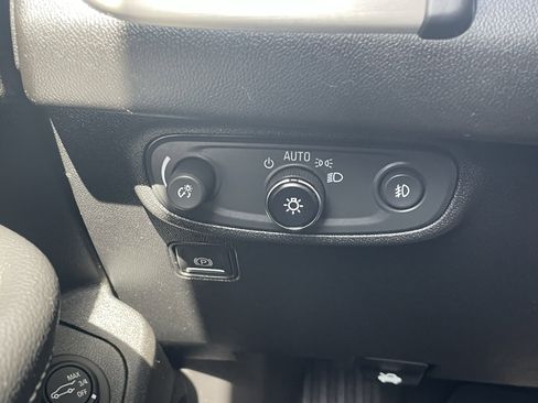 Used 2018 GMC Terrain Denali w/ Comfort Package AWD/4WD image 14