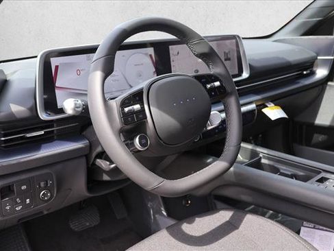 New 2025 Hyundai Ioniq 6 SE image 10