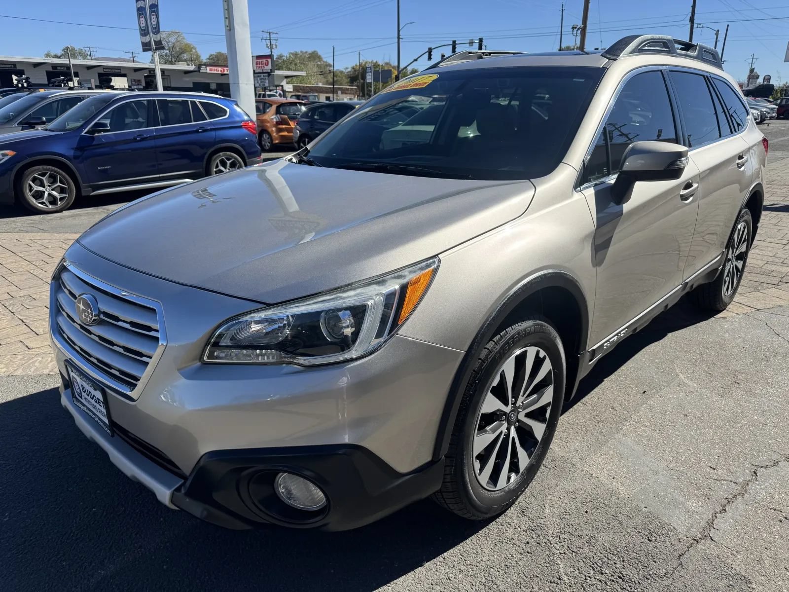 Used 2017 Subaru Outback 2.5i Limited AWD/4WD image 6