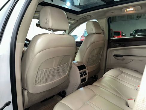 Used 2015 Cadillac SRX Luxury w/ Driver Awareness Package image 25